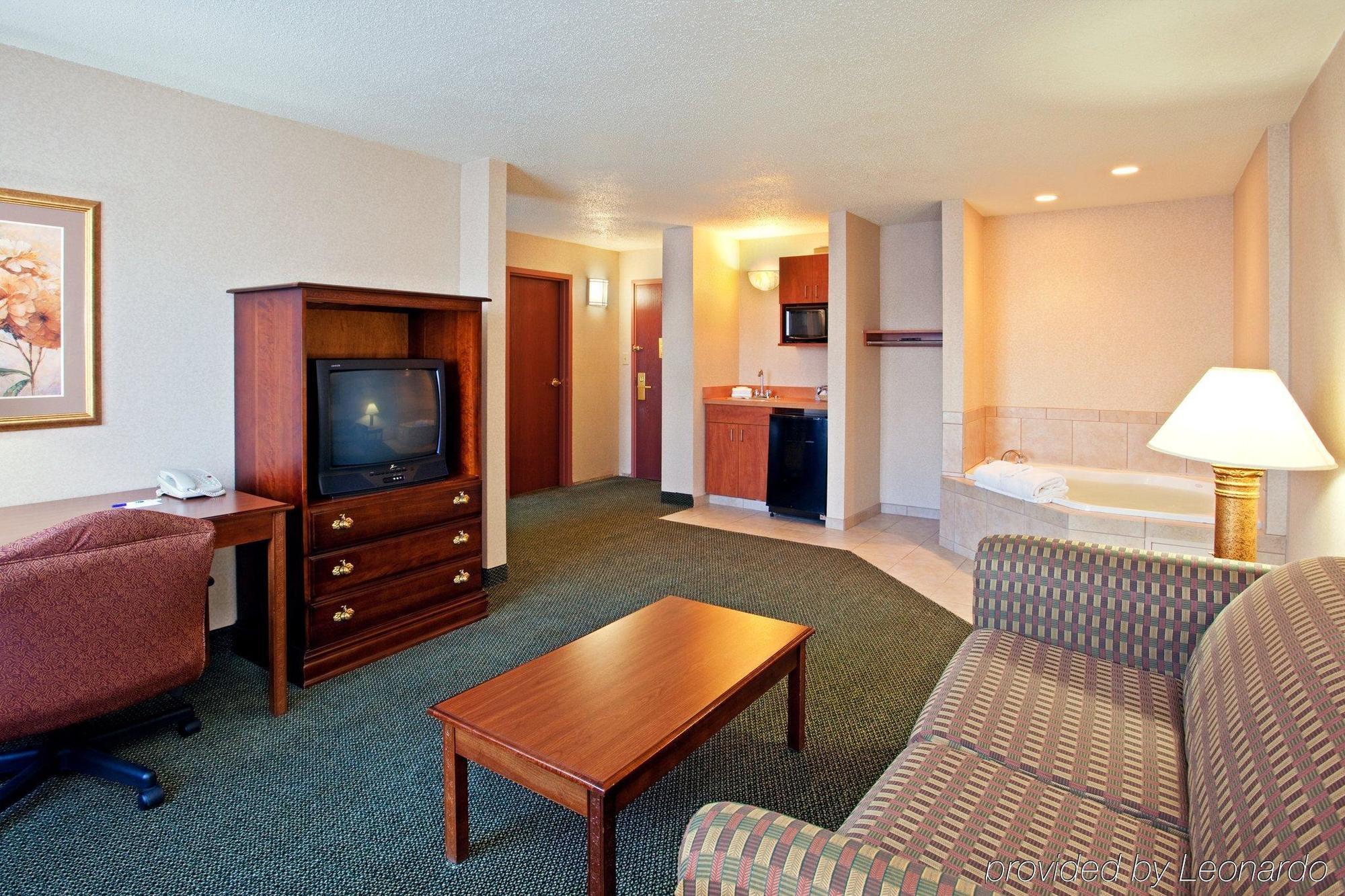 Holiday Inn Express And Suites Pittsburgh West Mifflin By Ihg Екстер'єр фото